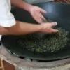 torréfaction au charbon de bois