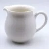 pichet en porcelaine blanc