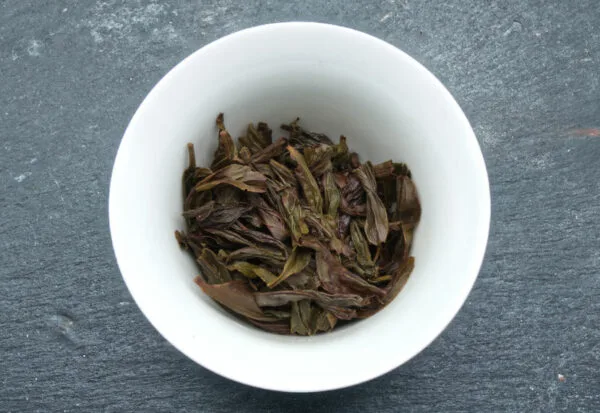 Feuilles infusées de Ya Shi Xiang
