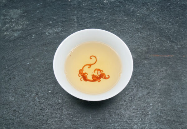 Tasse de puer Lincang Lao shu maocha