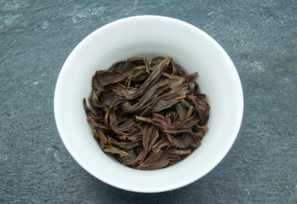 Feuilles infusées de Phoenix Oolong Huang Zhi Xiang