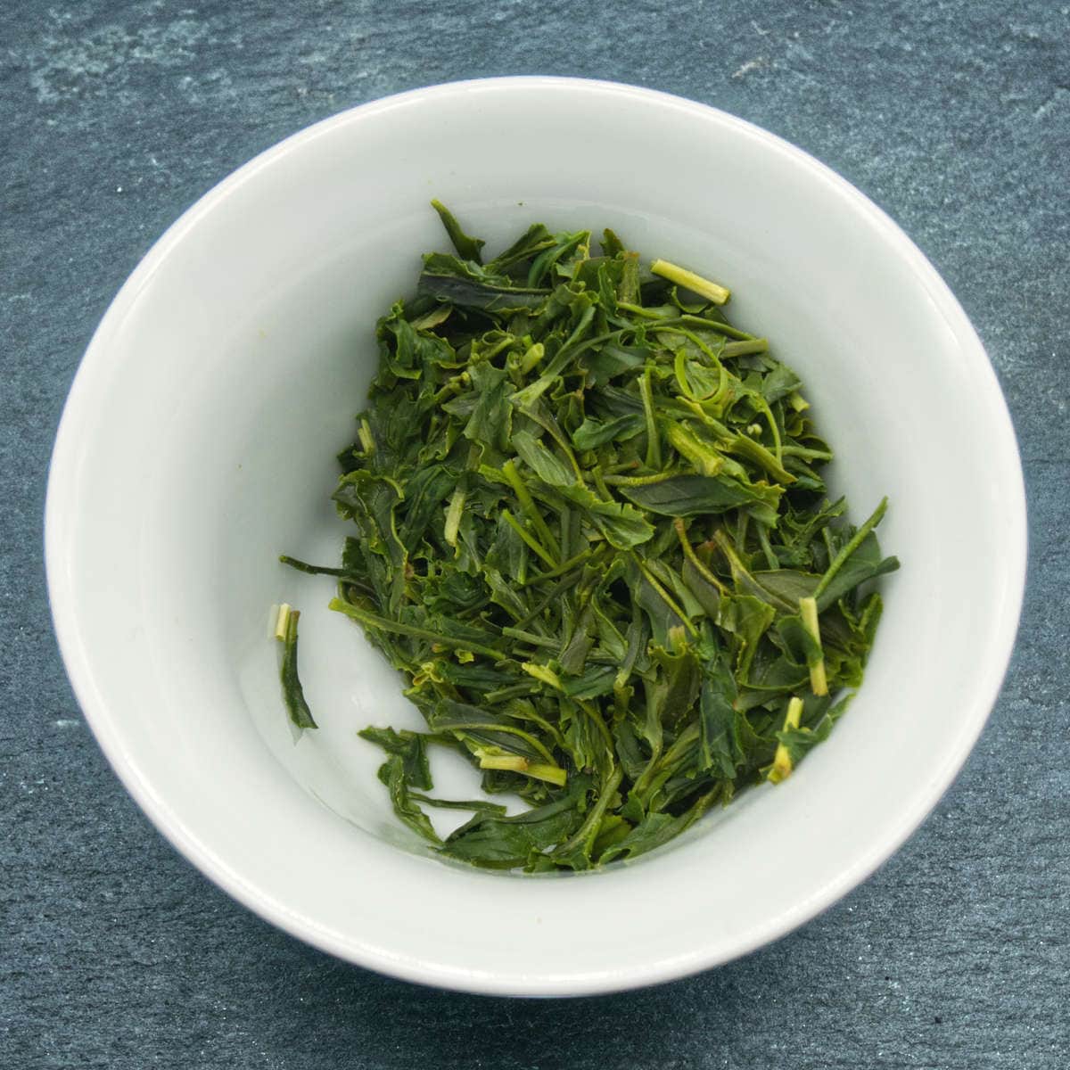 Feuilles infusées du sencha shizuoka